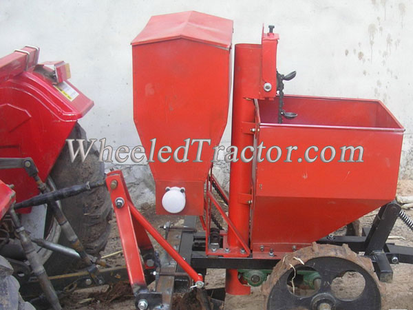 2CM-1 Potato Planter, Tractor pulled potato planter