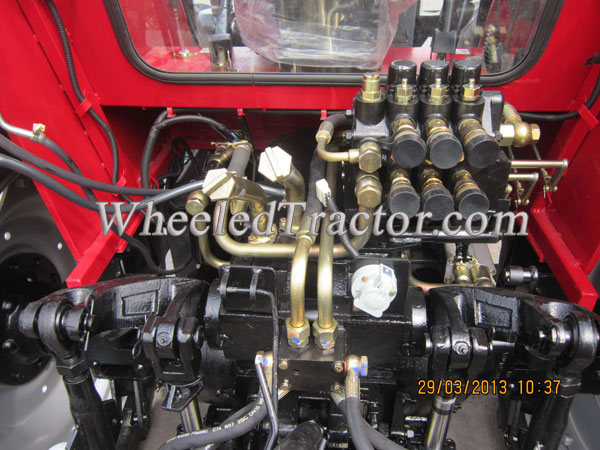 130HP Tractor, 1304 Farm Tractor, YTO Engine